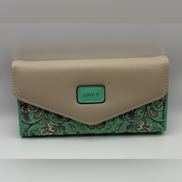 Loves Beige and Green Floral Wallet nwot - Picture 1 of 4